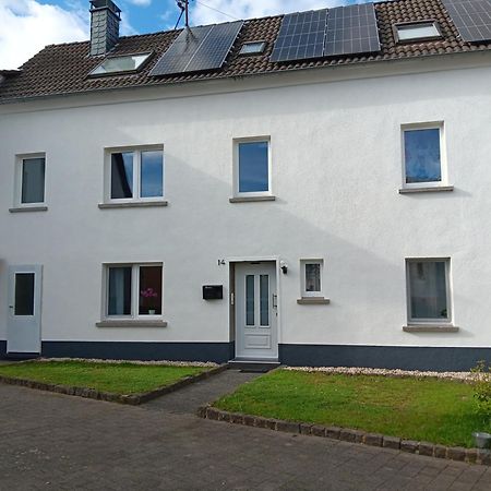 Ninas Gaestezimmer Hinterweiler Luaran gambar